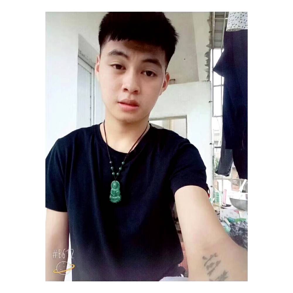 衬衫苦恋成就的照片