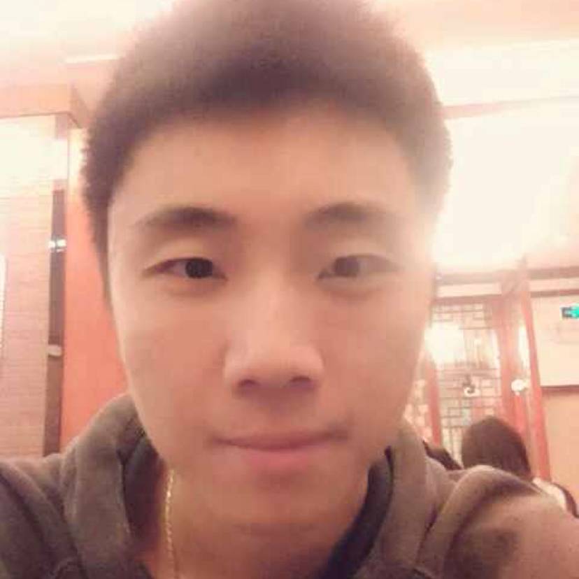 向背书包的照片