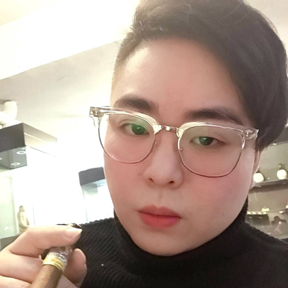 人豪的照片