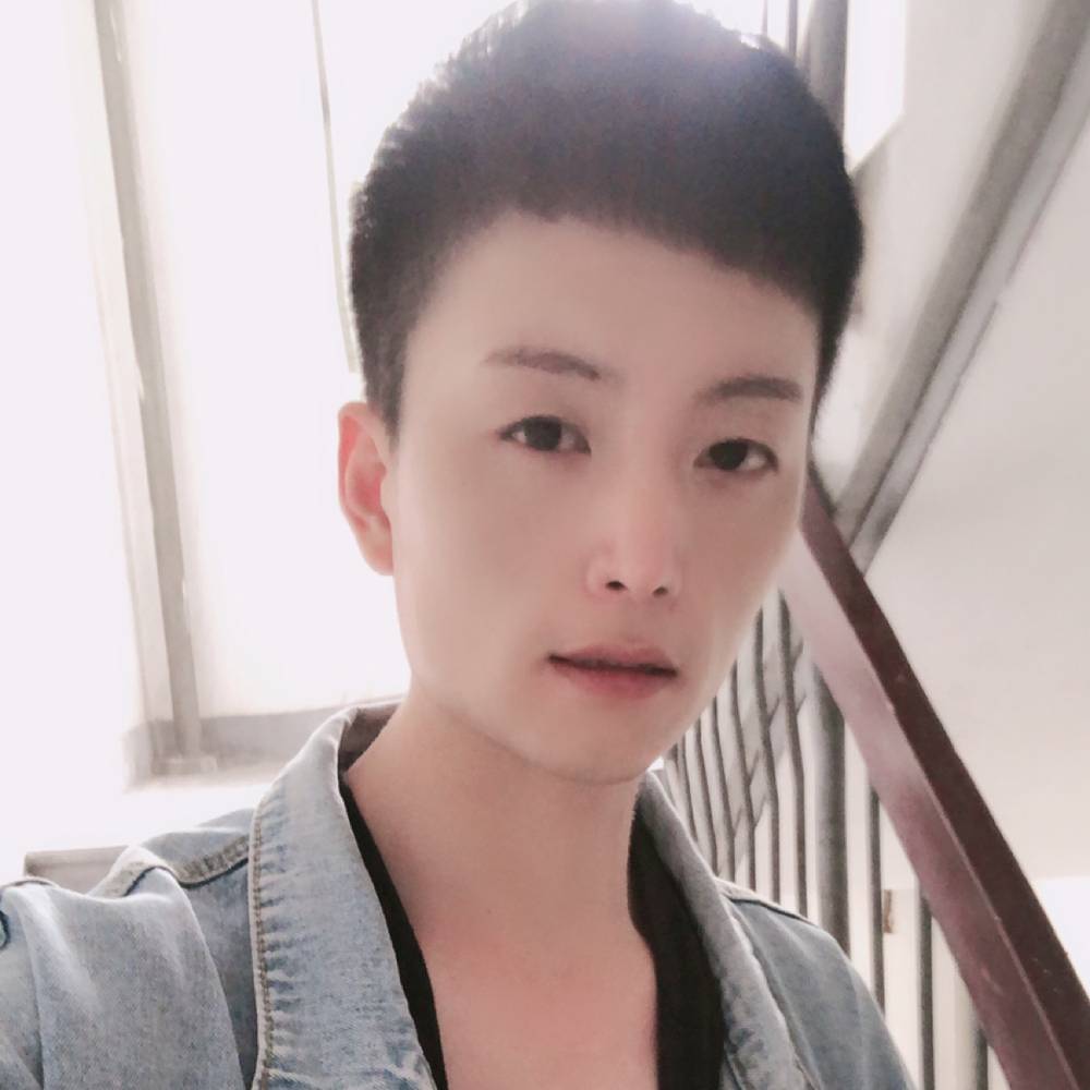 紫色背影的照片