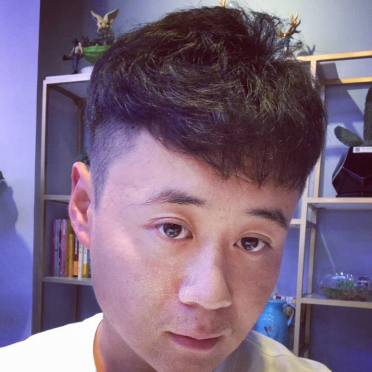 合适拿墨镜的照片