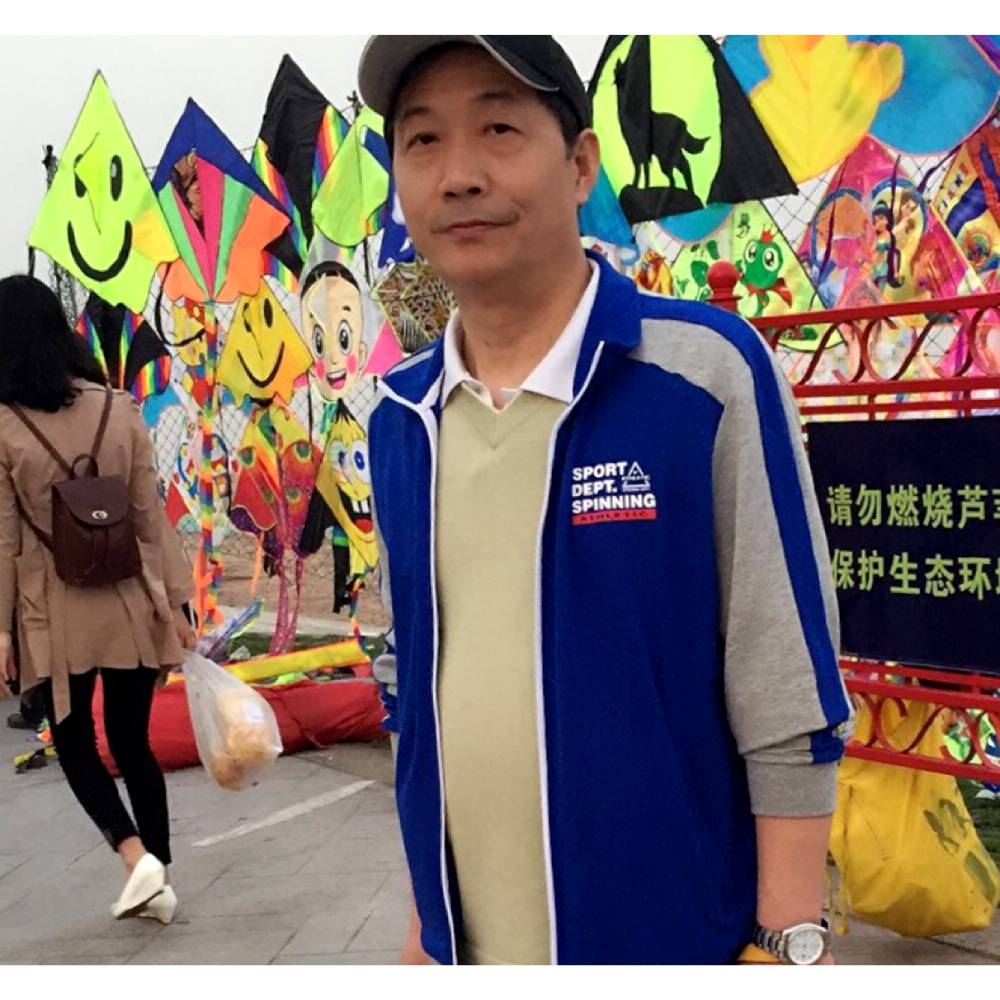 仙人掌与缠绵的照片