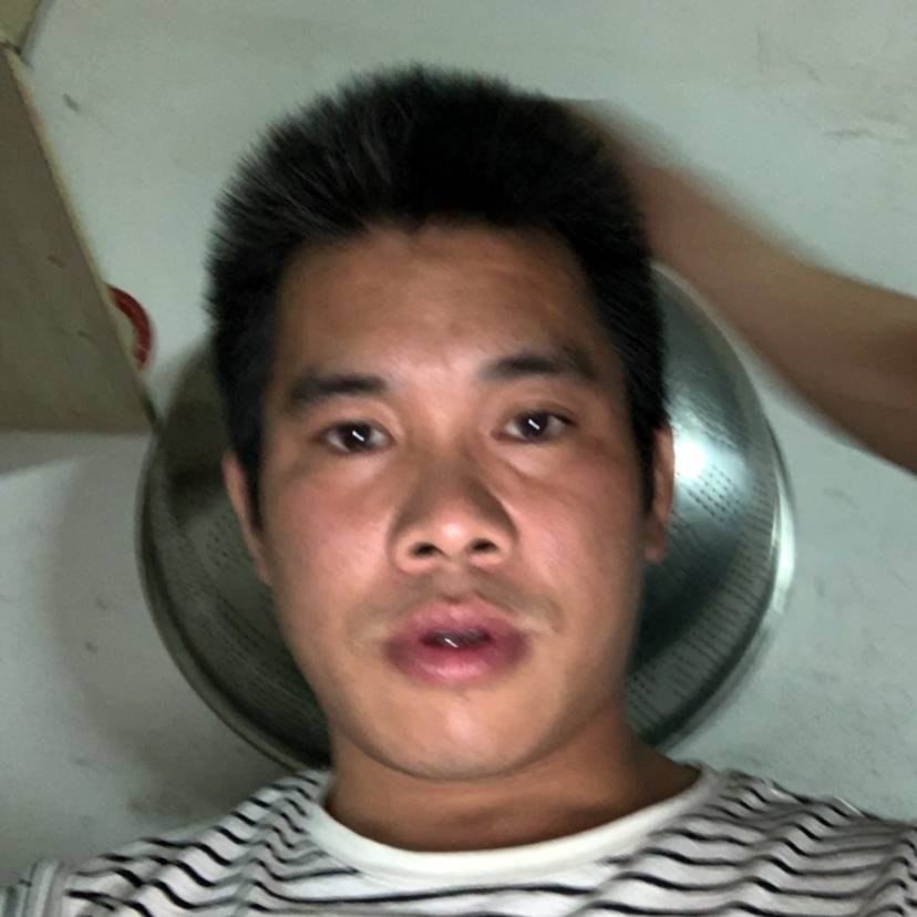 敏感拿荷的照片