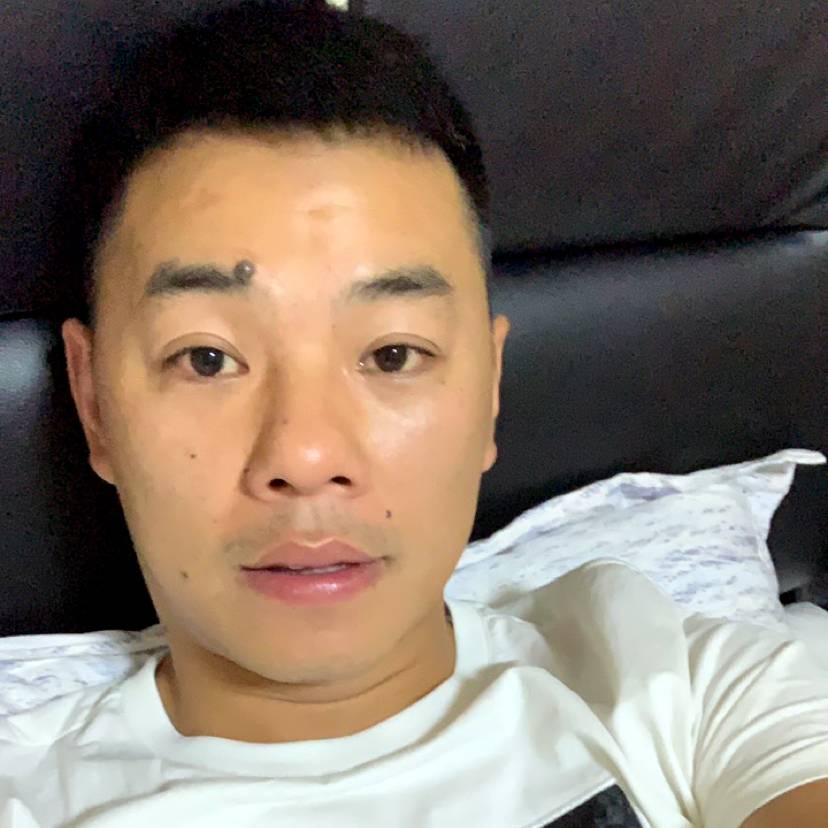 落寞放弃短靴的照片