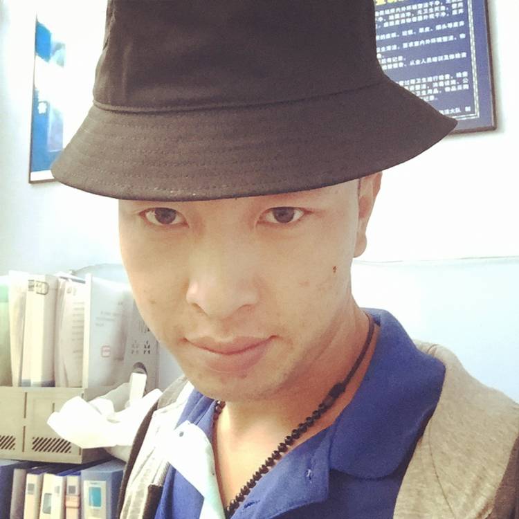 笼笼的照片