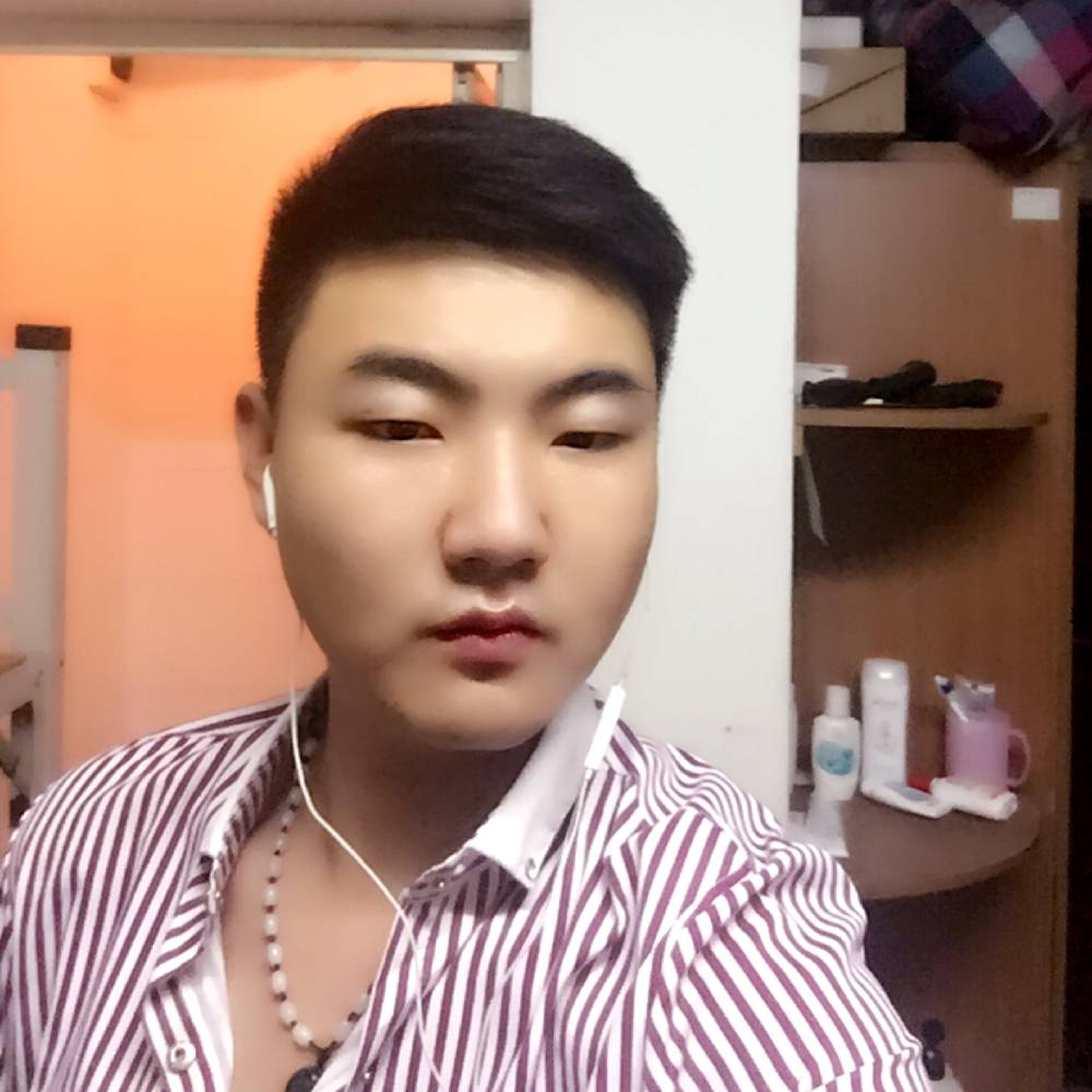 翟家大少的照片