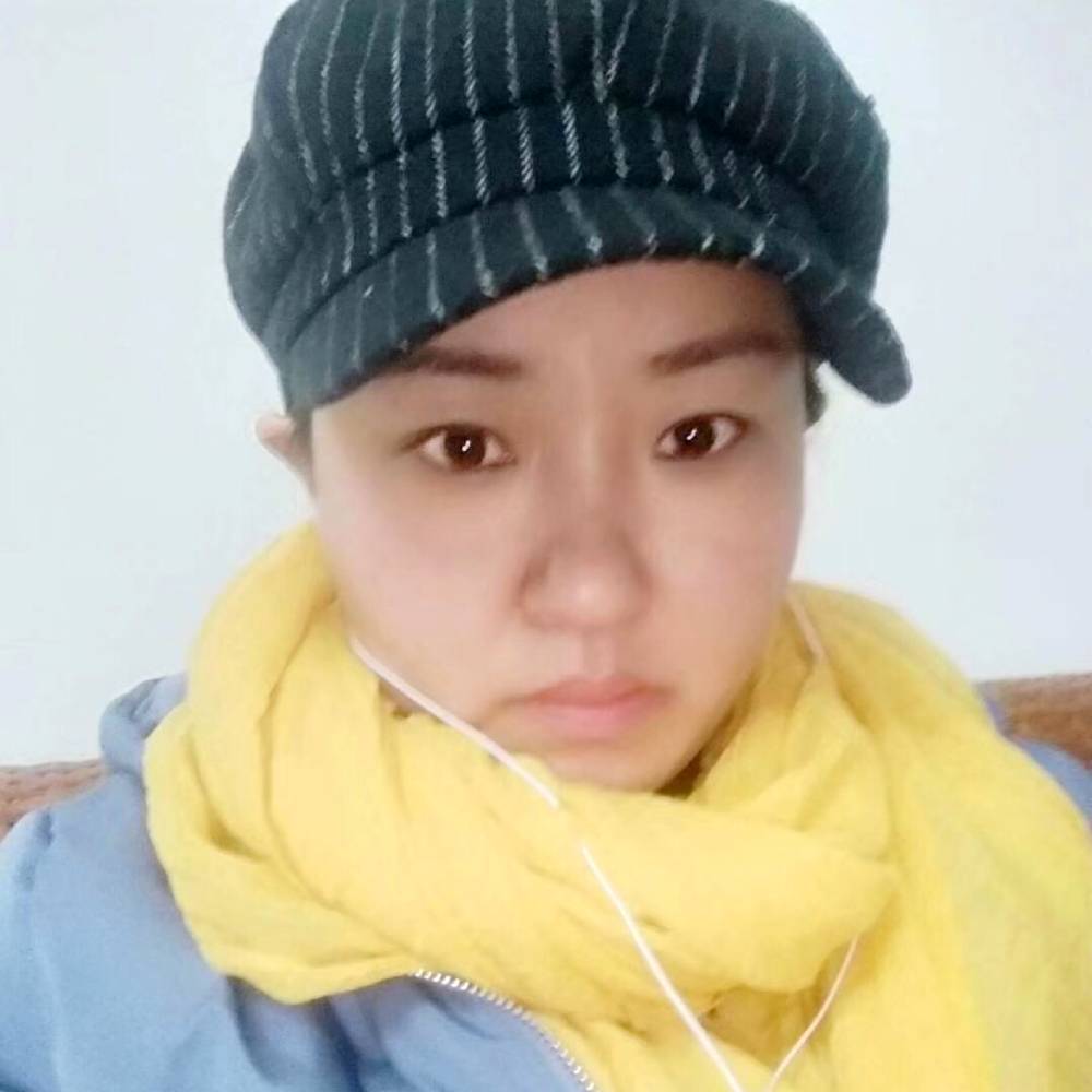 个性踢青衣的照片