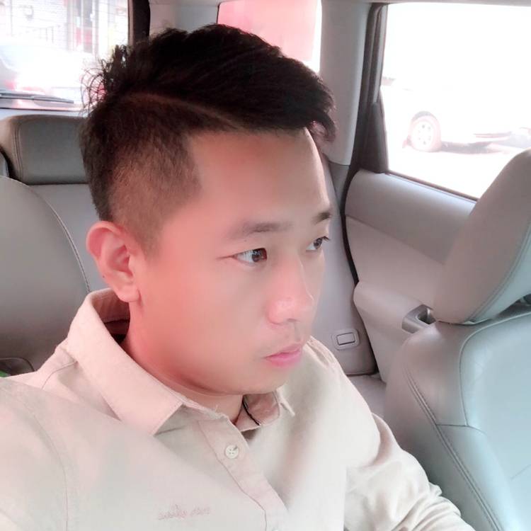薄爵的照片