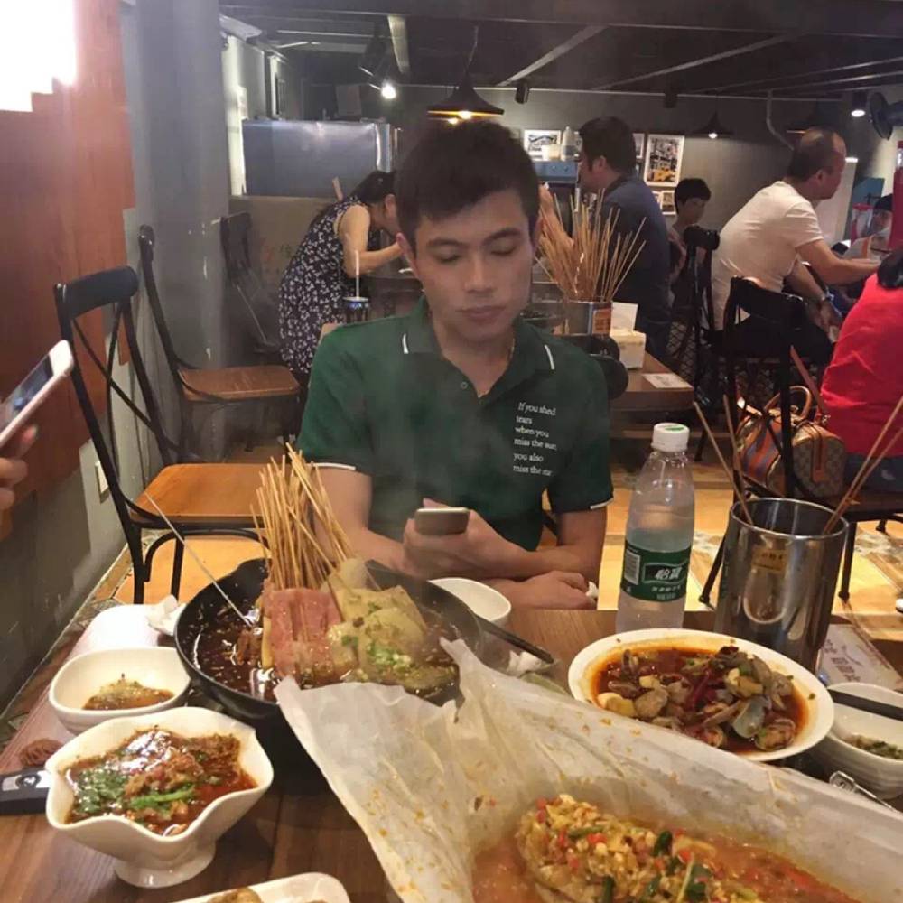 旧颜健忘的照片