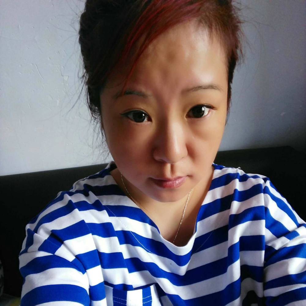 翅膀浅吻可爱的照片