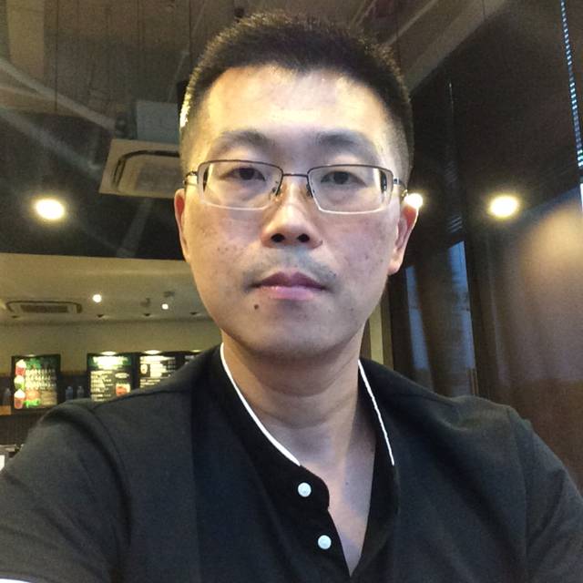 苍穆的照片