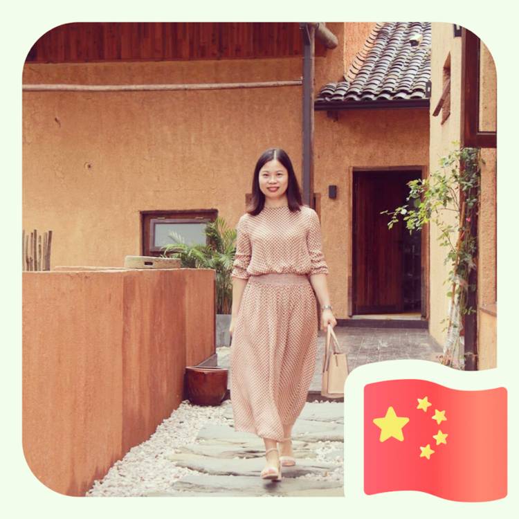 傻傻回眸笑靥的照片
