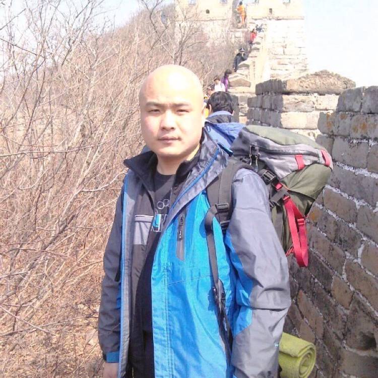 祖伟的照片