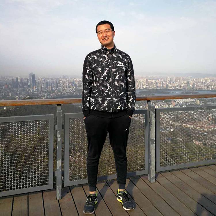 花落雨微的照片