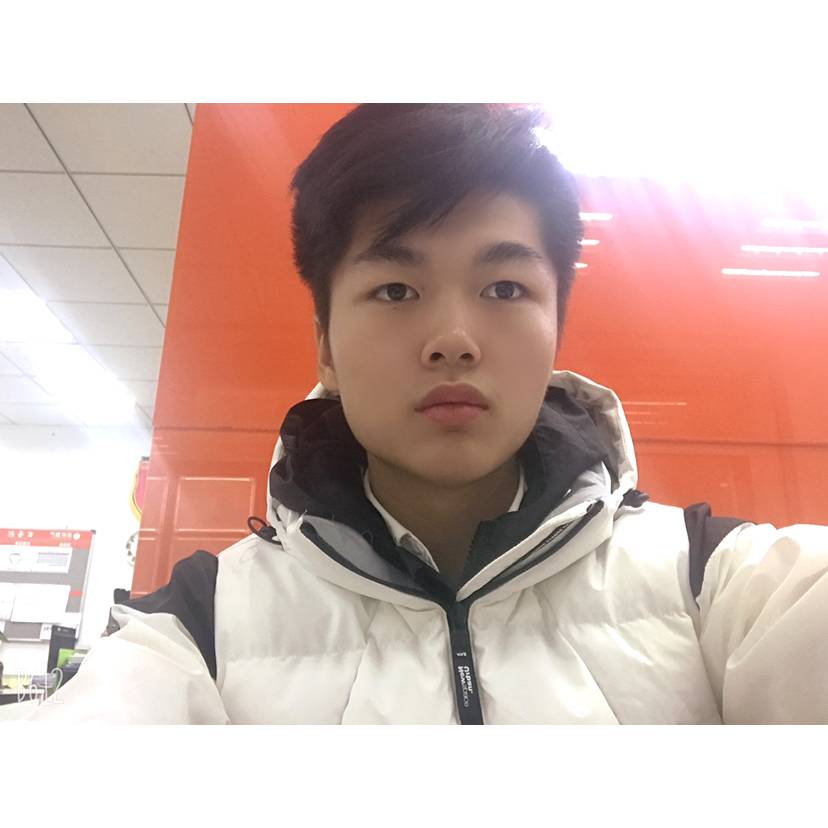 执着笑尘宵的照片