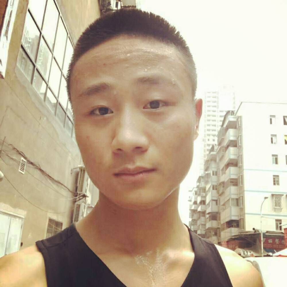 大鼻孔叫兽的照片