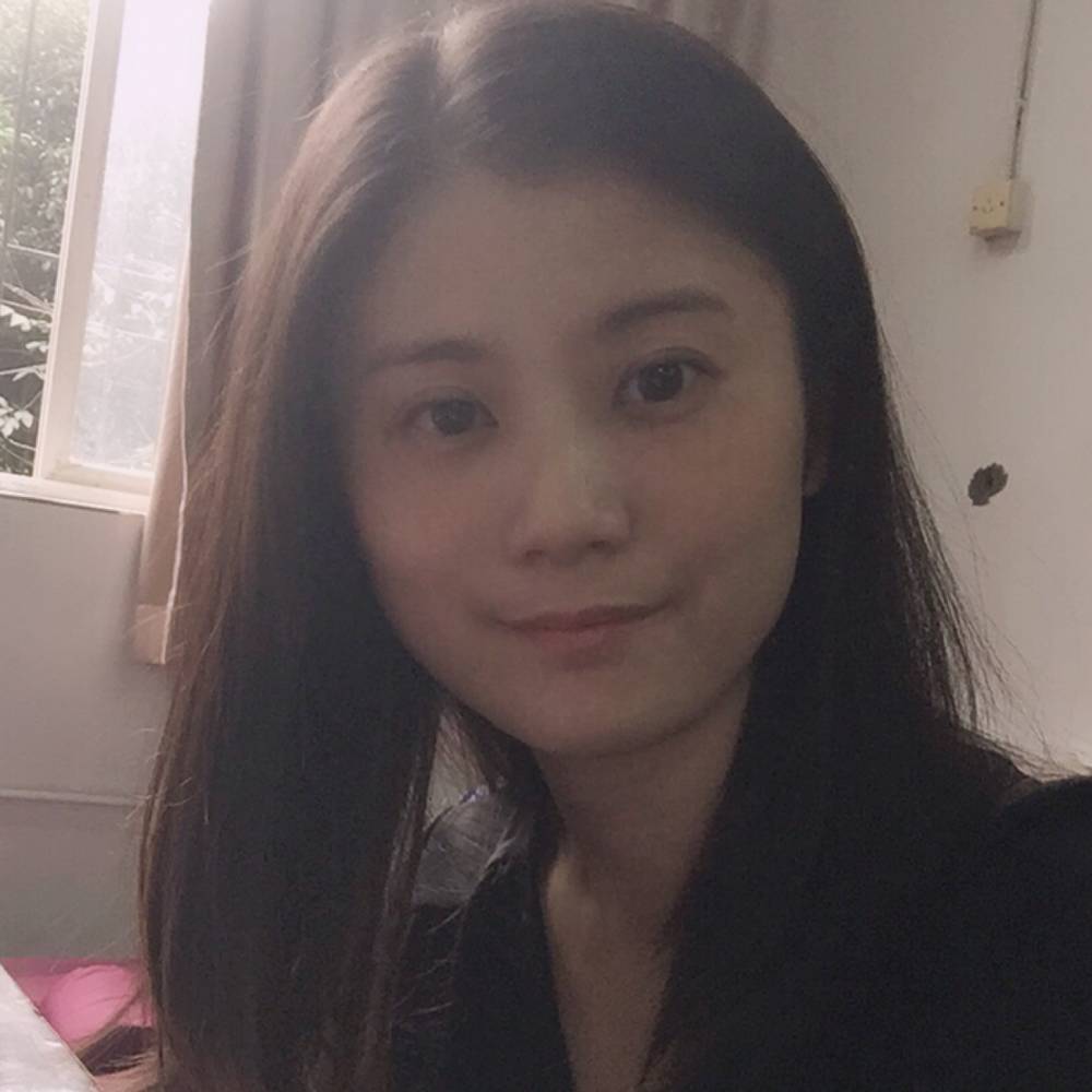 默默和魔镜的照片
