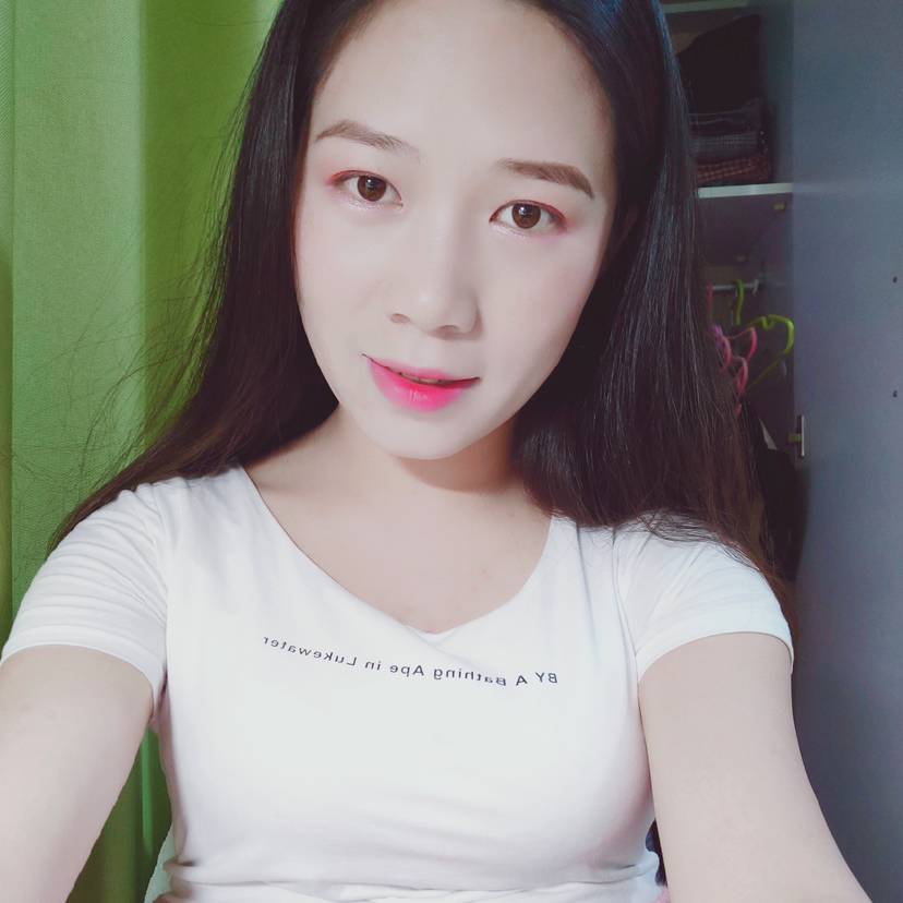 文艺凝眸春华的照片