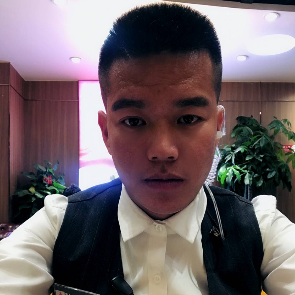 拼搏小何的照片