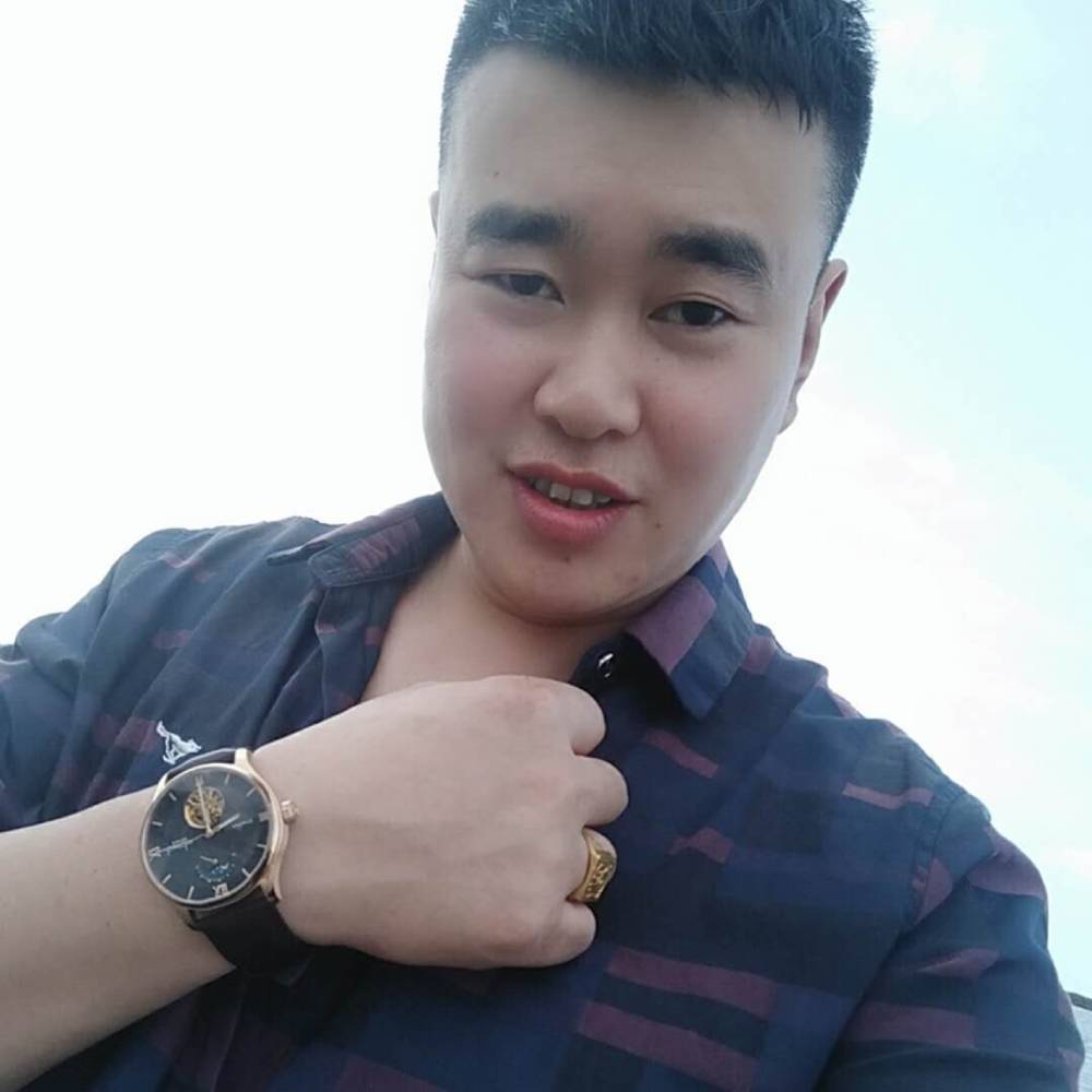 细腻蹁跹手链的照片