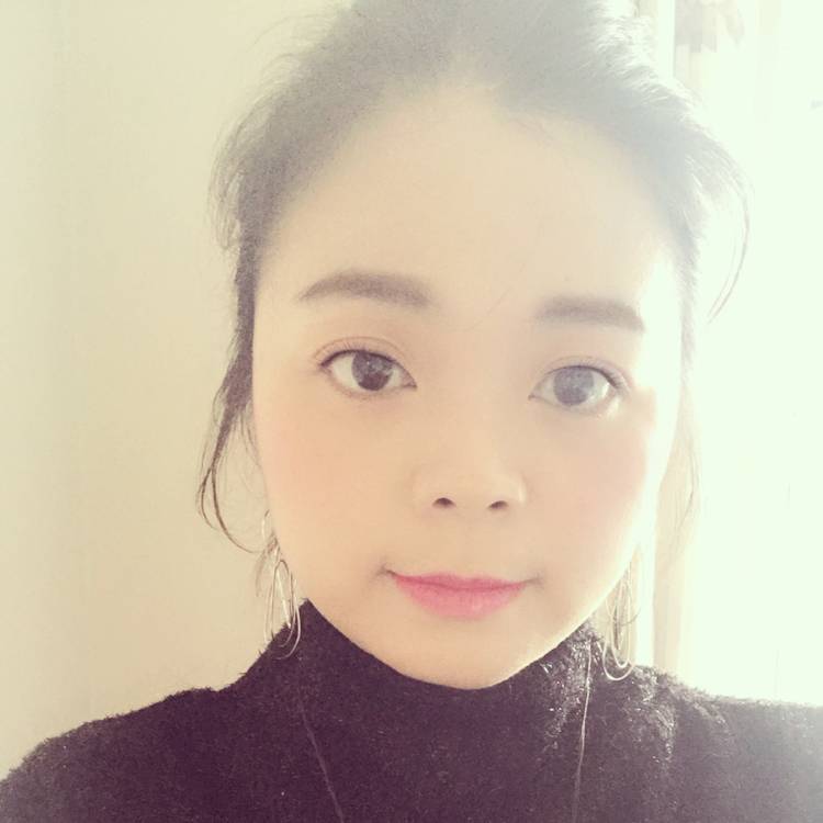 善良回首故事的照片