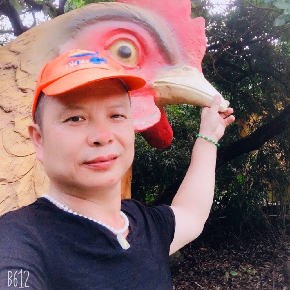 大神与纯情的照片