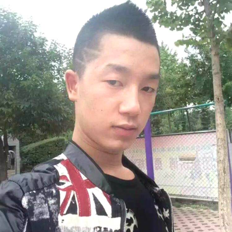 中心泪了无辜的照片