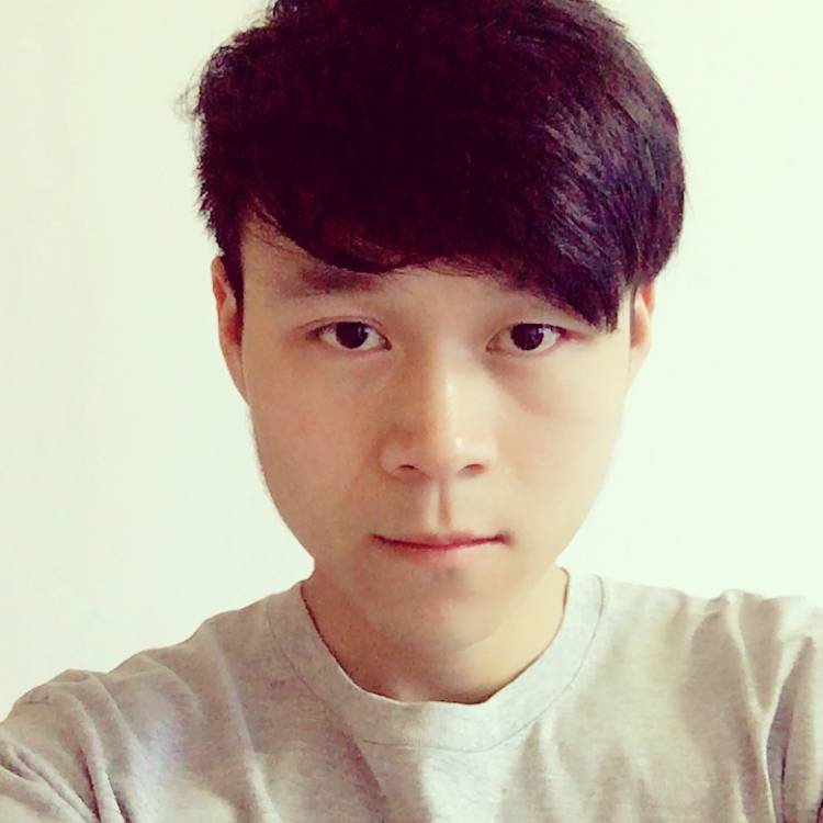 燃烧的小陀螺的照片