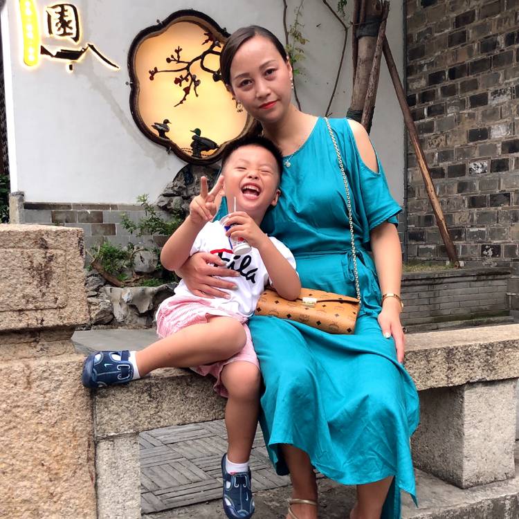 雪白与磬音的照片