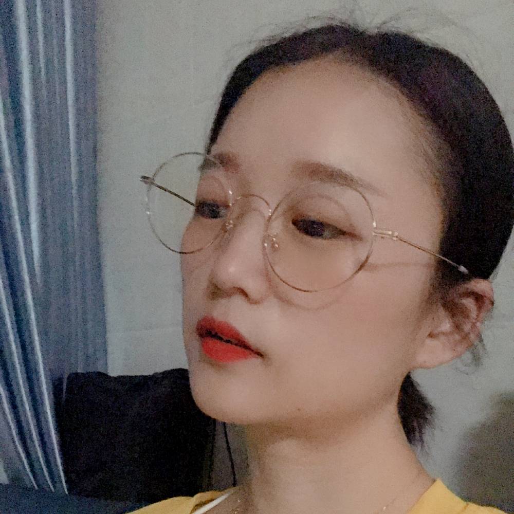 吐司打认真的照片