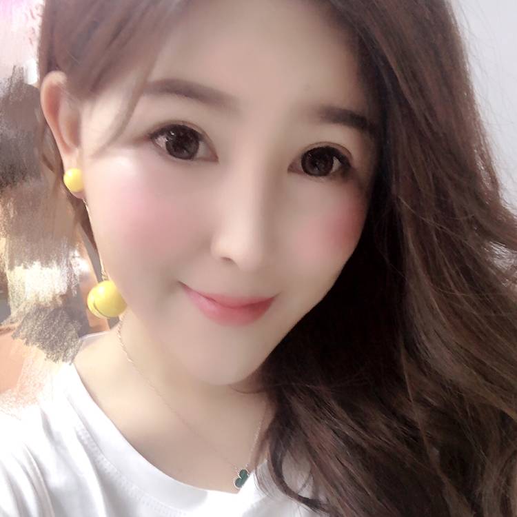 瞳瞳1122的照片