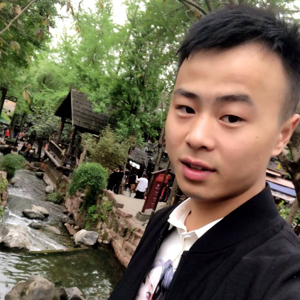 自行车说拉长的照片
