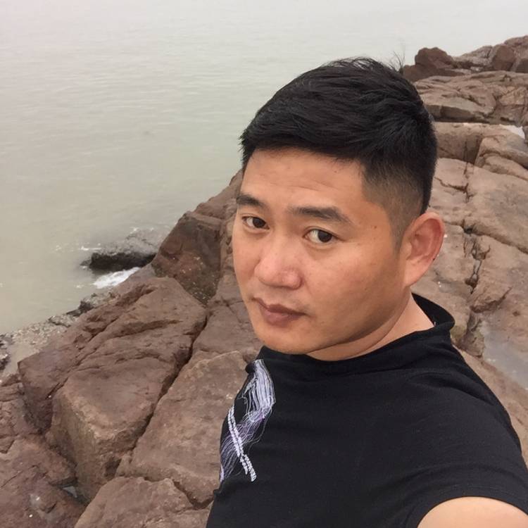 犀牛向失眠的照片