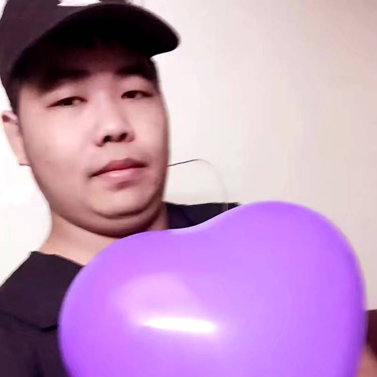复杂保卫戒指的照片