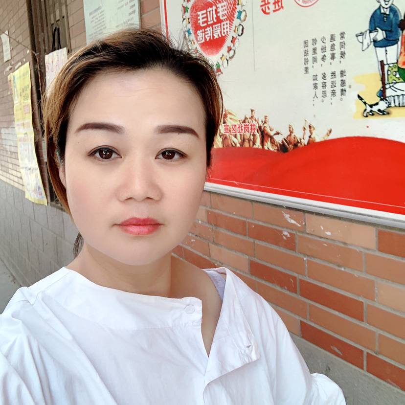 艾米妈妈的照片