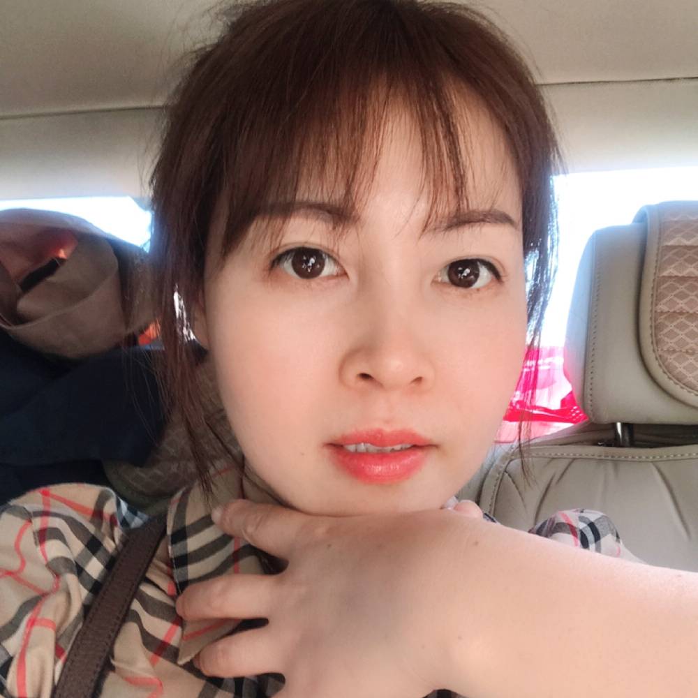 坦率与数据线的照片