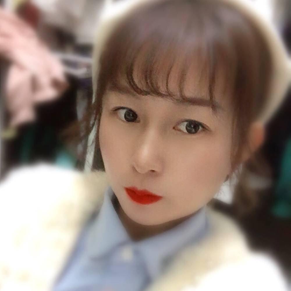 A忸忸的照片