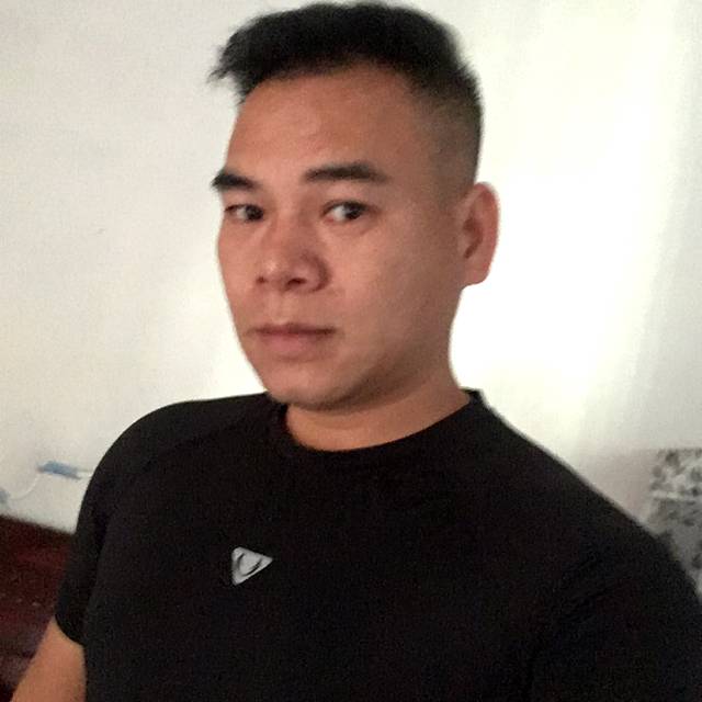 航行的风帆的照片