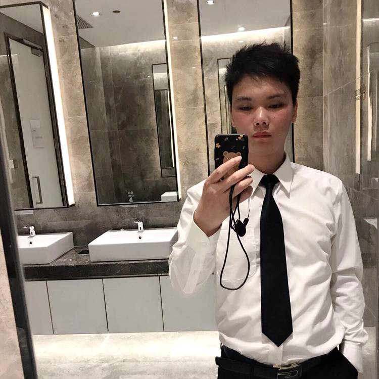 罗恩灿的照片