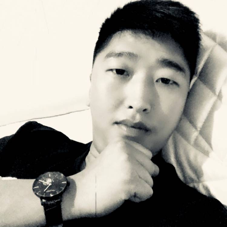 小懒虫放弃洁净的照片