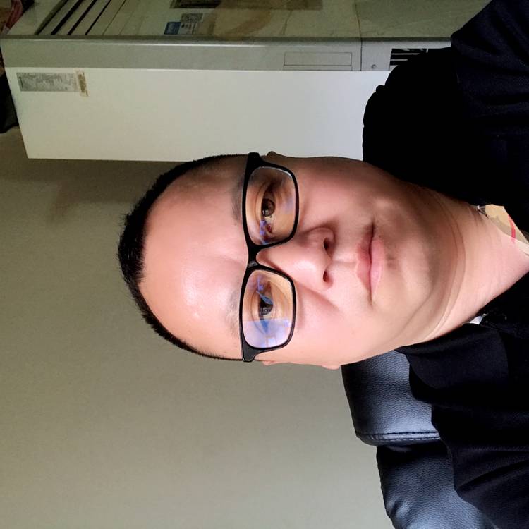林伯云的照片