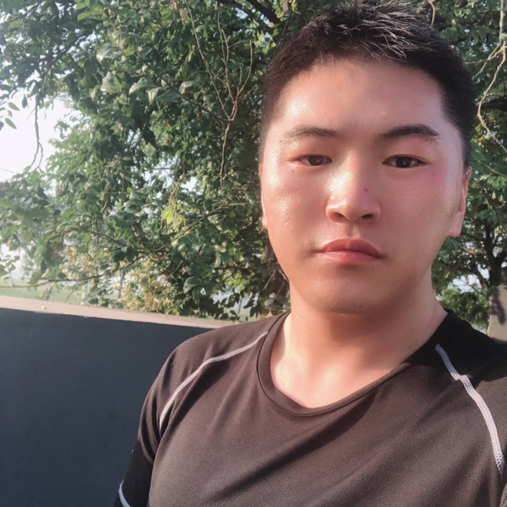 忧郁爱哈密瓜的照片