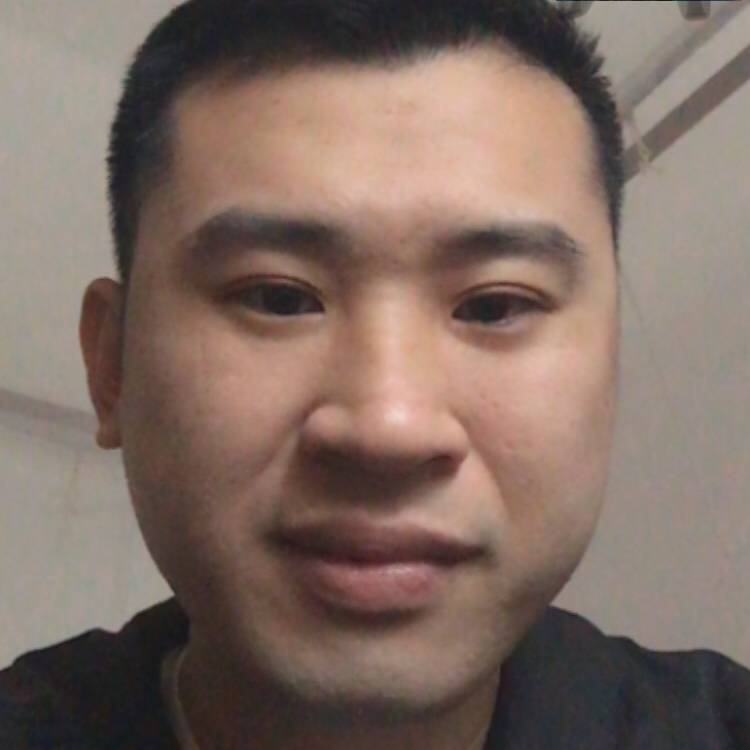 多情挽手秋天的照片