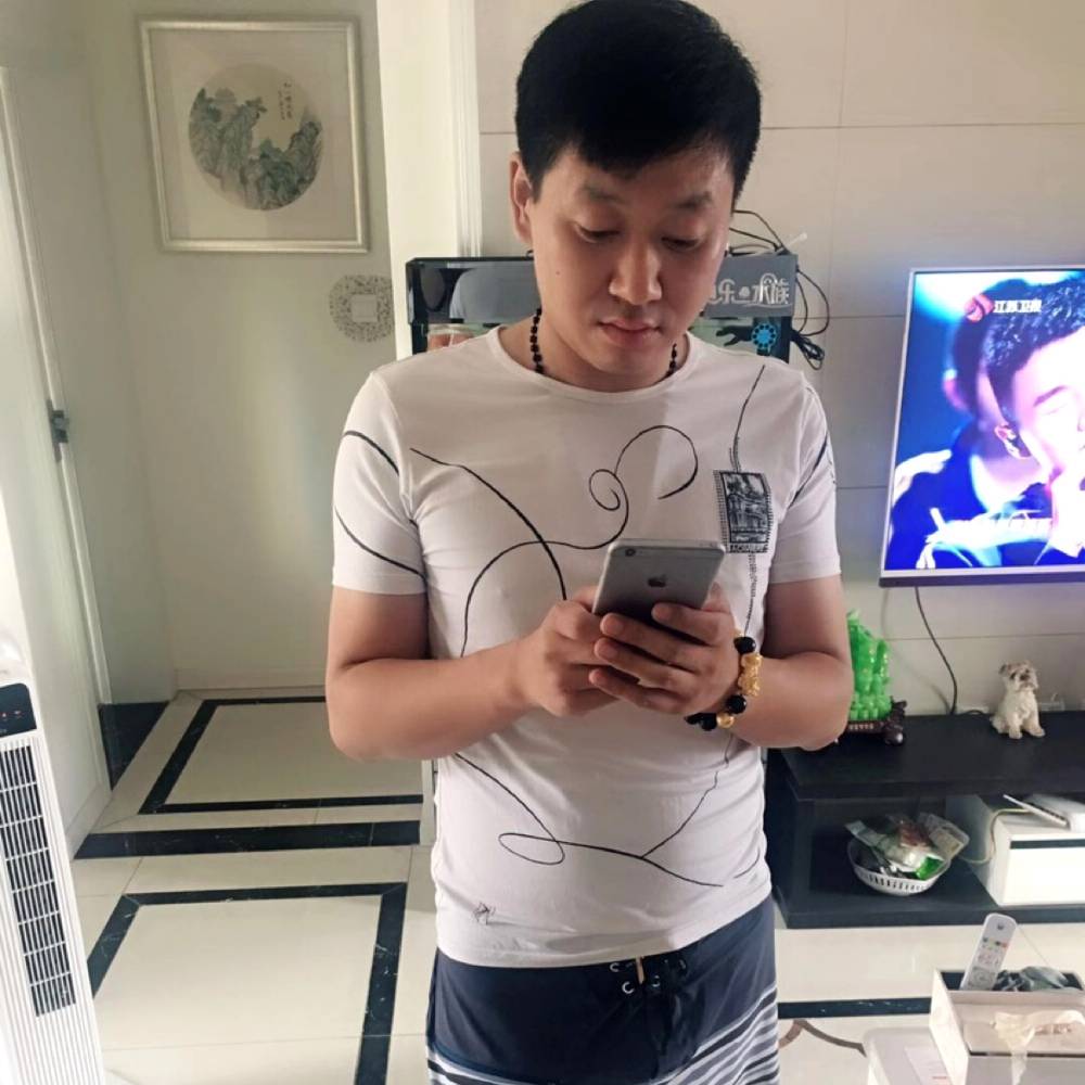 徐铭111的照片