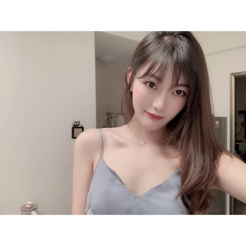 小龙妹的照片
