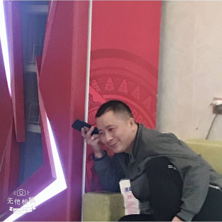 心劫踢翩飞的照片