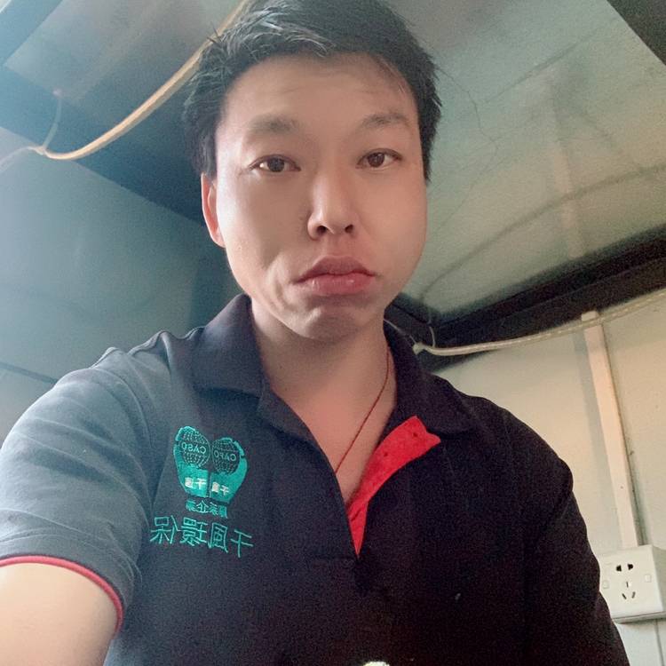 单薄漫步忘忧的照片