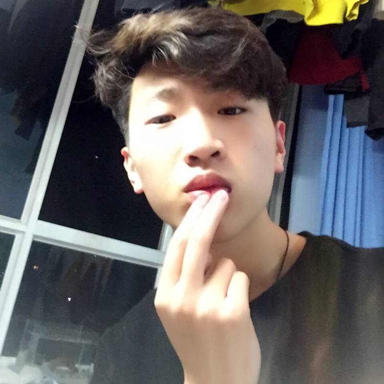 绿人人的照片