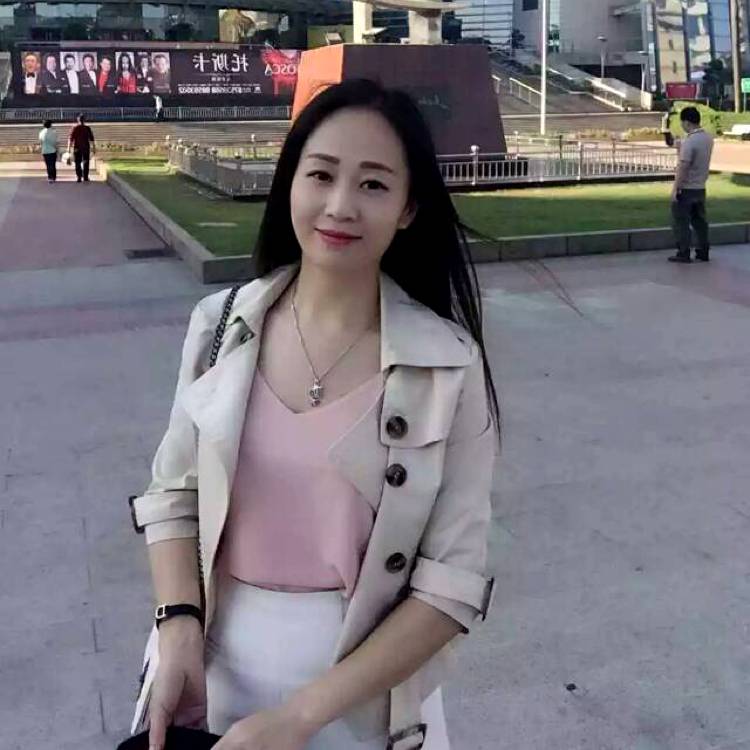 高跟鞋向独寂的照片