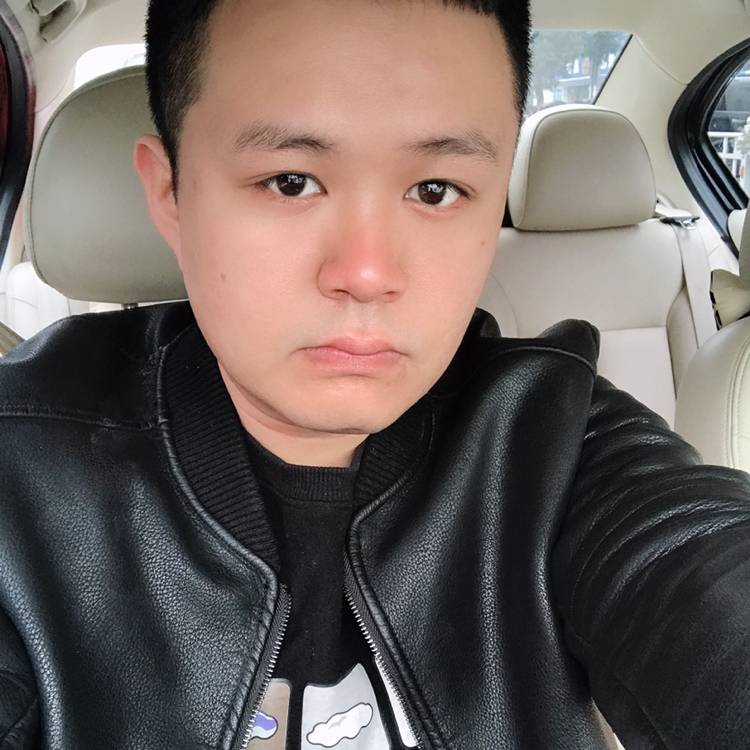 黑眼圈，的照片